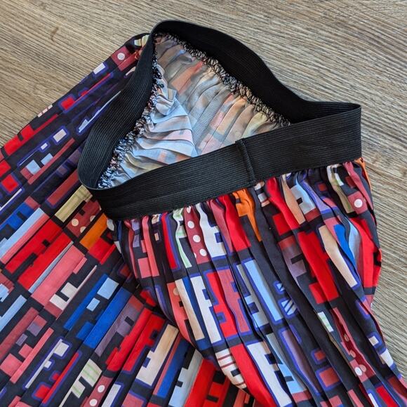 All Over FF Print Poplin Skirt Women's Size Small S - Picture 5 of 7